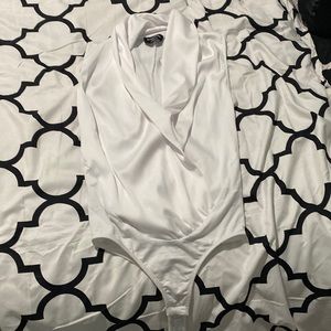 NWT BEBE WHITE CROSS FRONT BODYSUIT